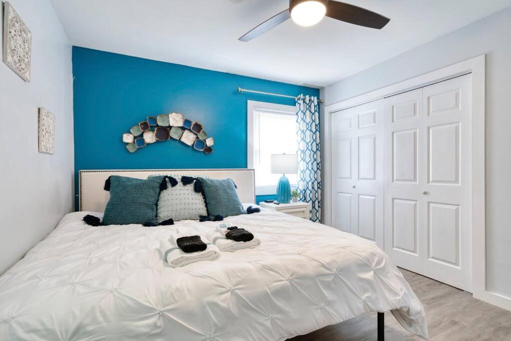 2Br 1Ba Duplex House King Beds Great For Small Groups Close To All Uptown Charlotte Attractions Exterior foto
